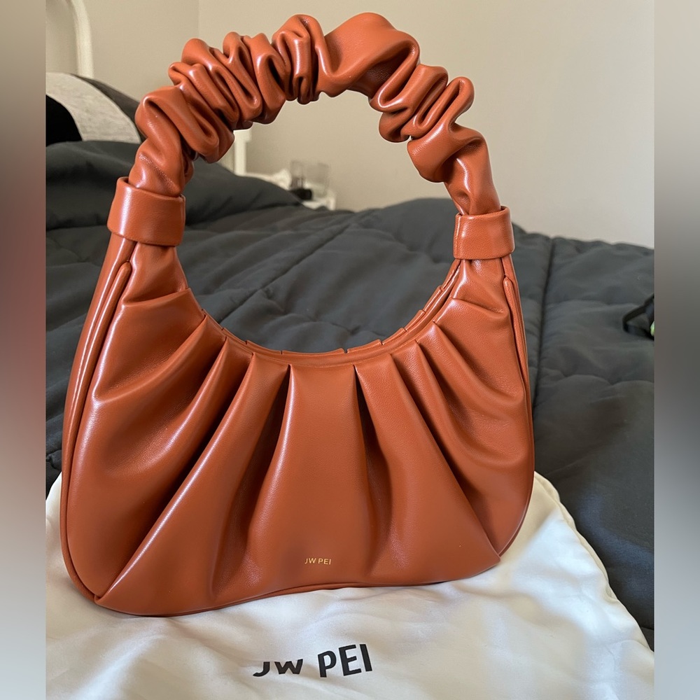 JW PEI- Gabbi bag, nutella color. “Host Pick”